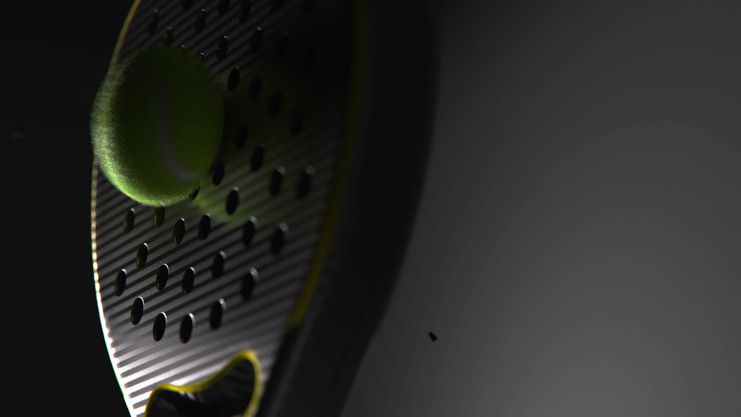 ball bounce on padel racket